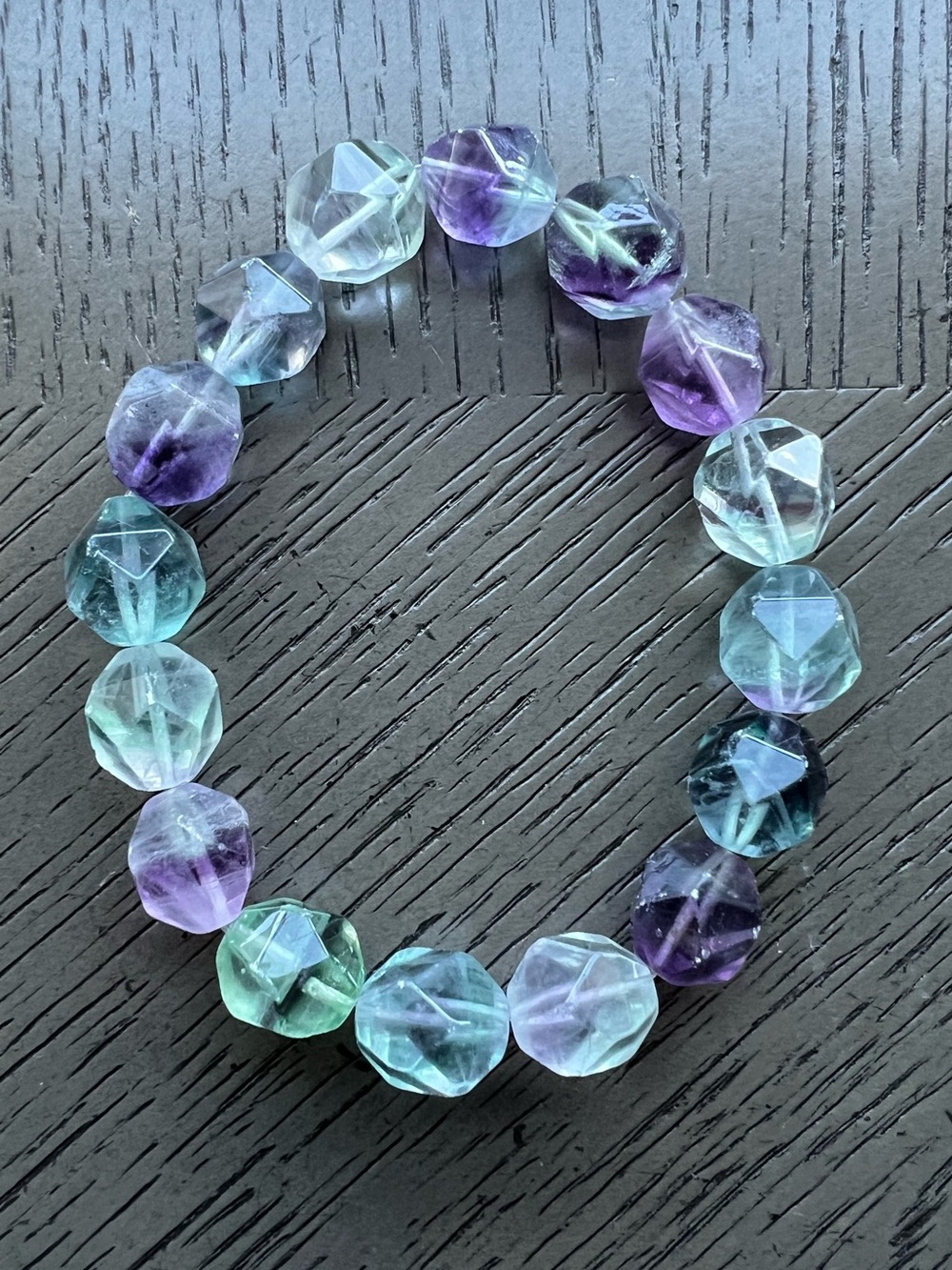 Faceted fluorite bracelet 9-11mm SIZE 7’ ( see pictures )